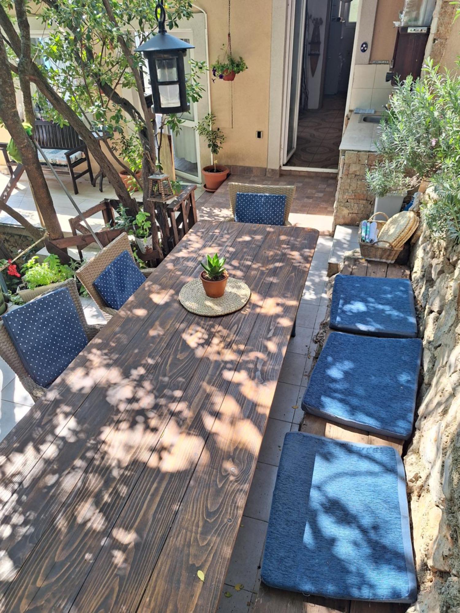 Sunnyday House * Masline